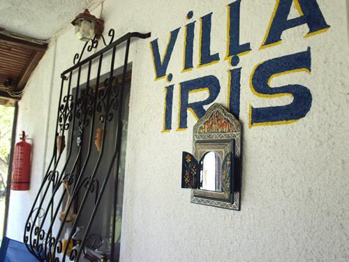 Villa Iris Studios 奥马斯帕纳吉亚斯 外观 照片